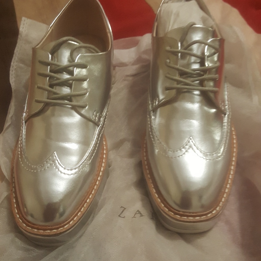 OXFORDS by Zara